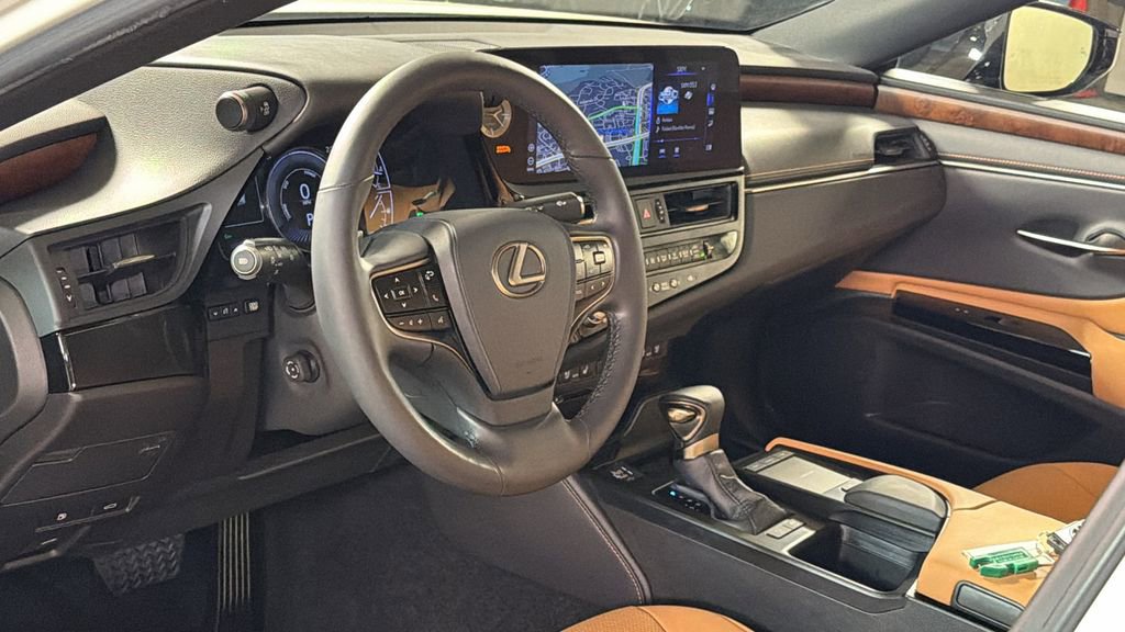 Certified 2022 Lexus ES 300h 300h w/ Premium Package image 27