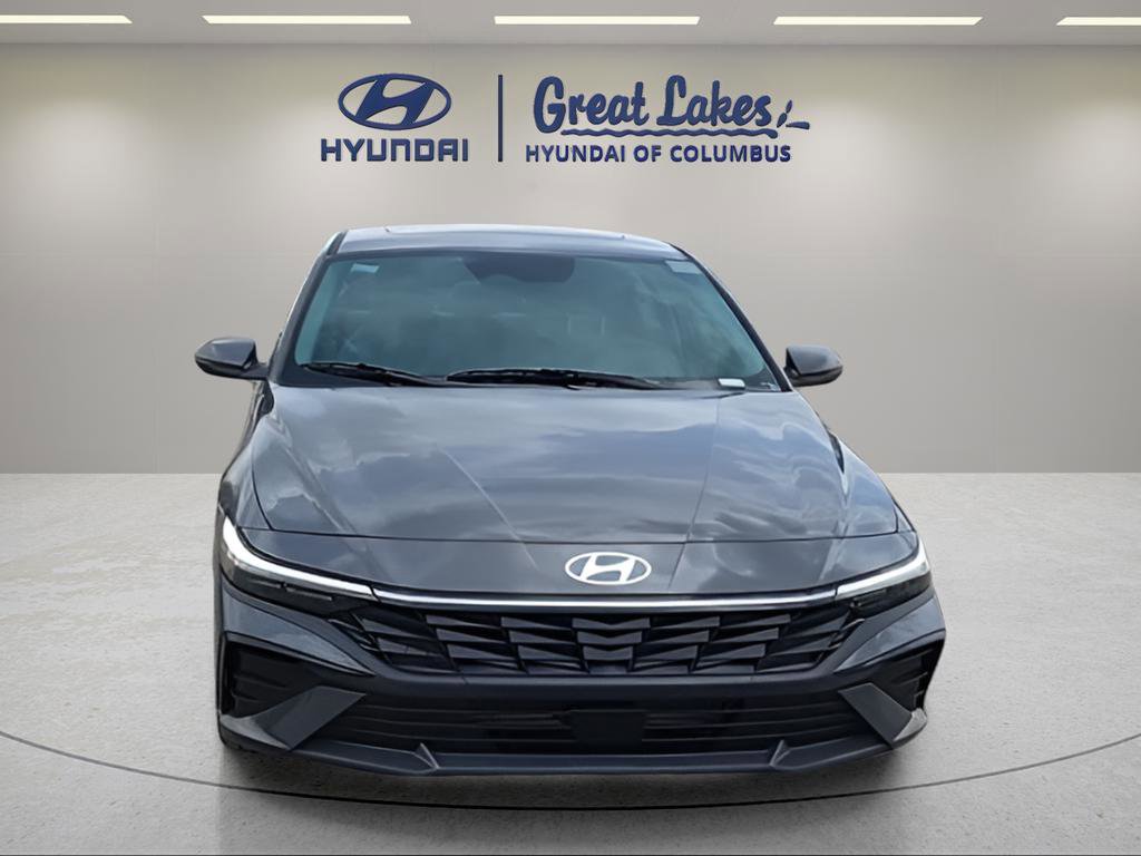 New 2026 Hyundai Elantra Limited FWD image 8