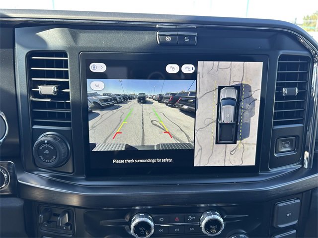 New 2026 Ford F350 Lariat w/ Black Appearance Package image 38