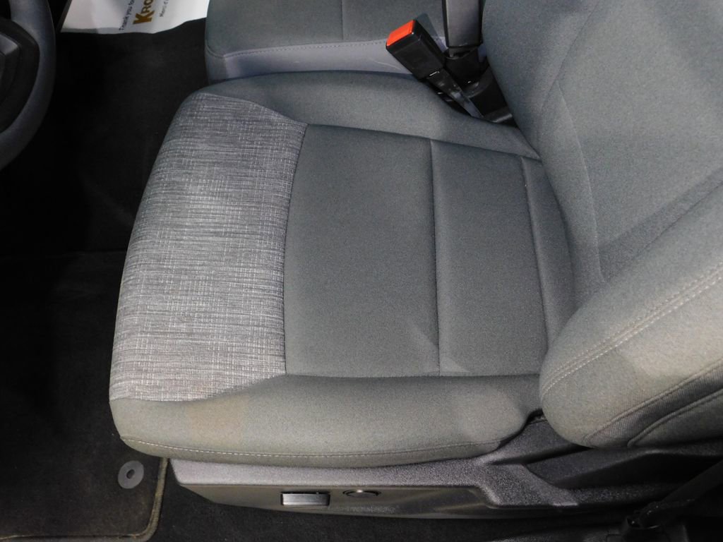 Used 2023 Ford F250 XLT image 36