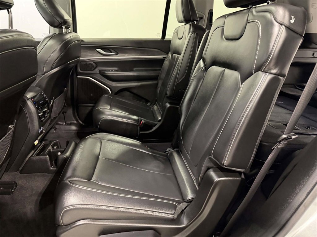 Certified 2022 Jeep Grand Cherokee L Limited image 14