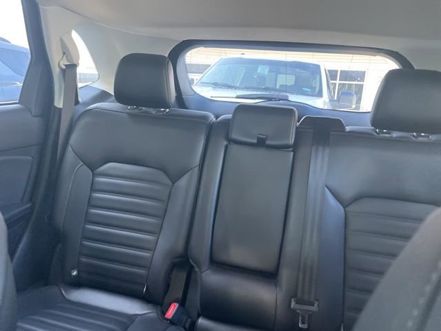 Used 2019 Ford Edge SEL w/ Equipment Group 201A FWD image 3
