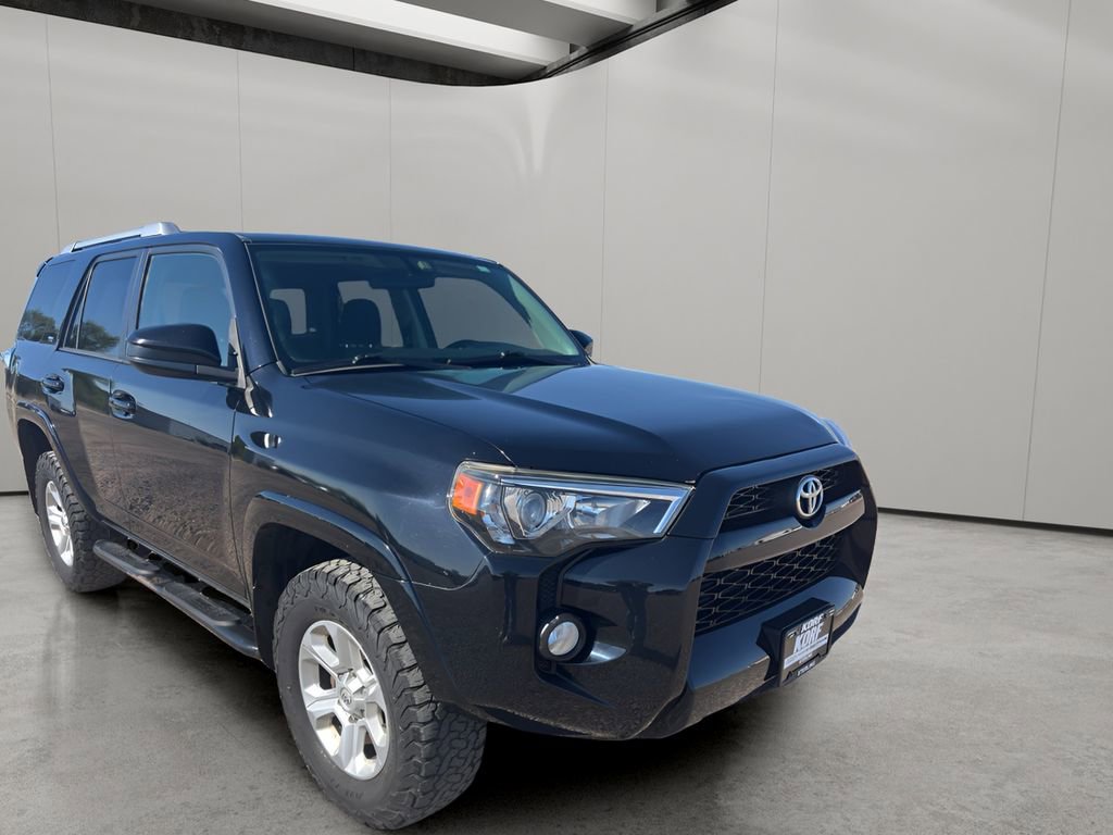 Used 2016 Toyota 4Runner SR5 AWD/4WD image 7