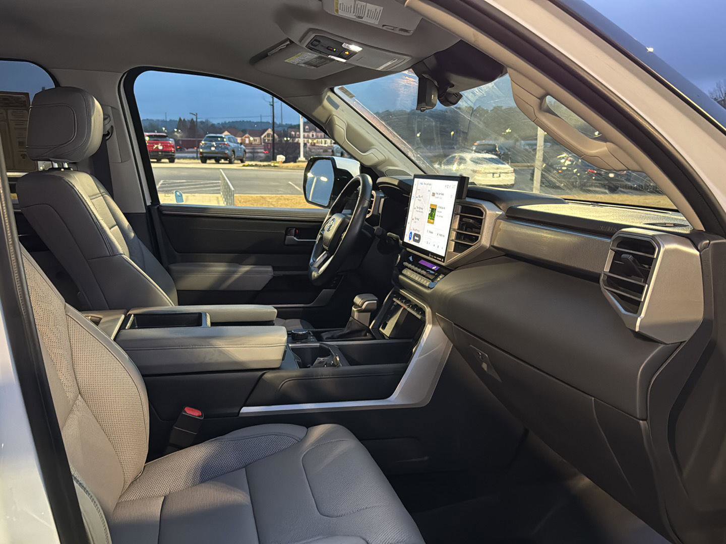 Used 2024 Toyota Tundra Limited image 10