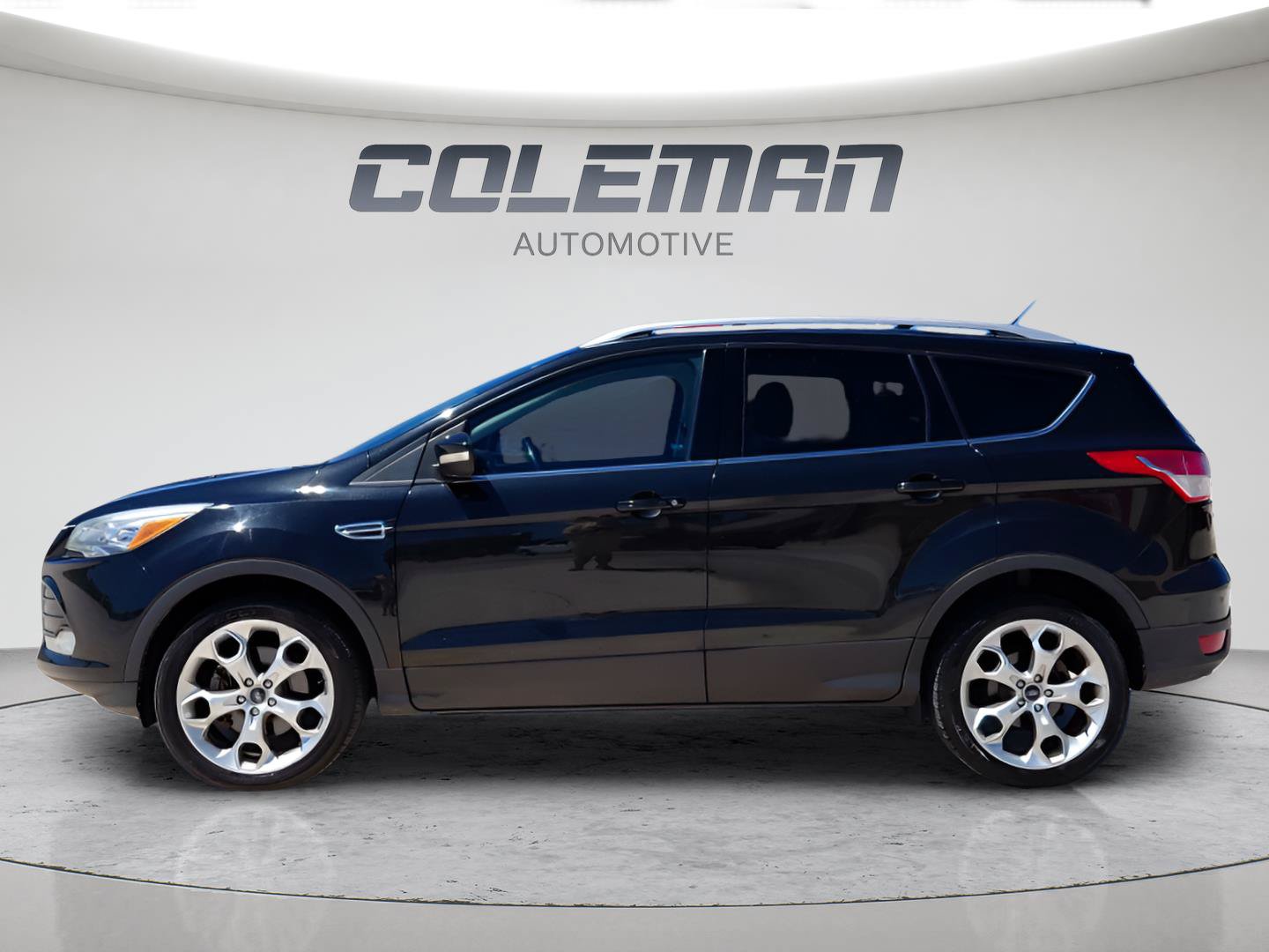 Used 2013 Ford Escape Titanium AWD/4WD image 2