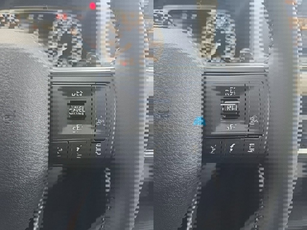 Certified 2026 Nissan Rogue SV w/ SV Premium Package image 21