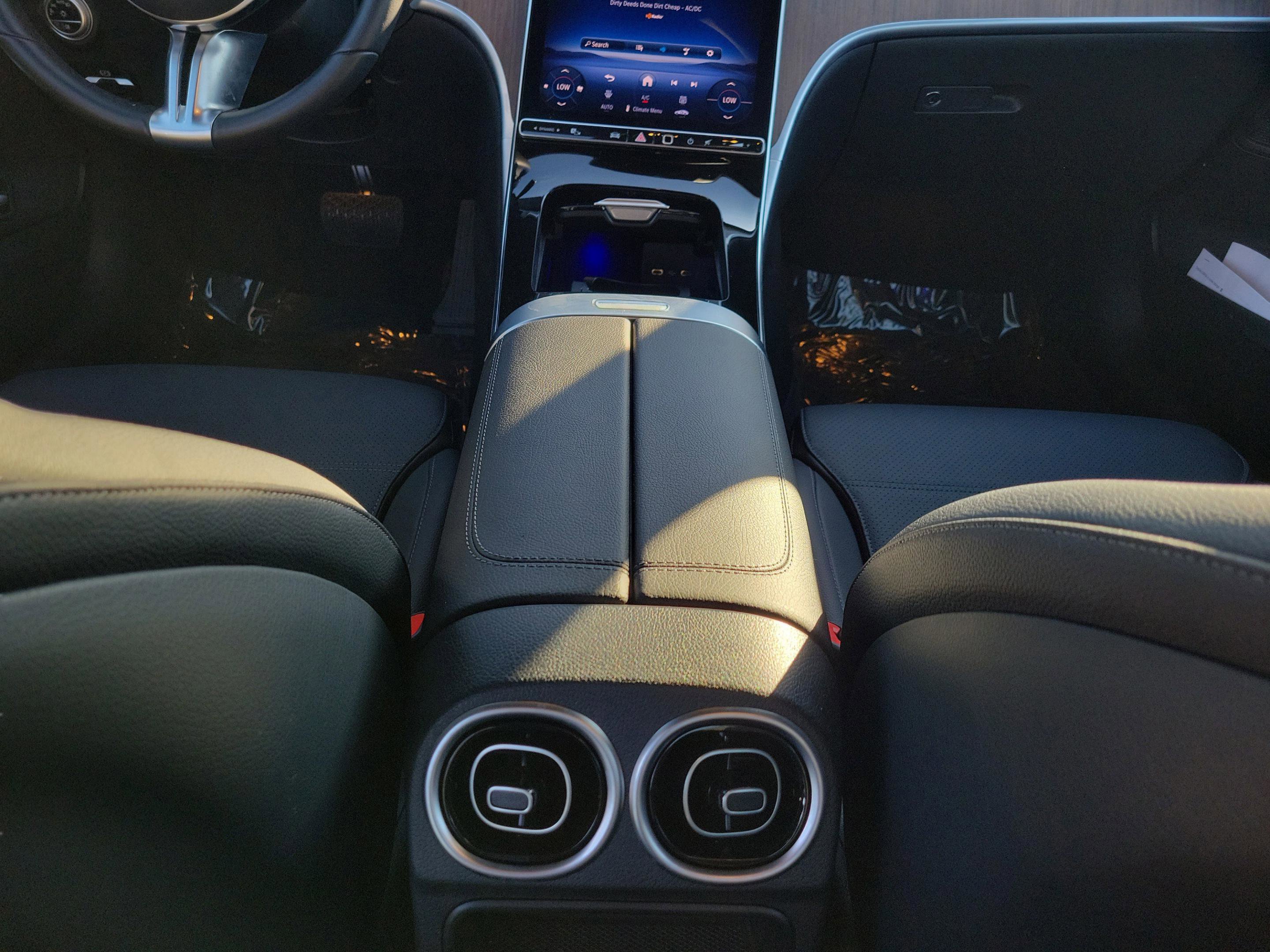 Certified 2025 Mercedes-Benz C 300 Sedan image 21