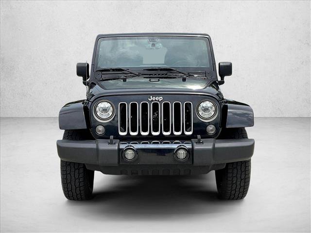 Used 2018 Jeep Wrangler Sahara w/ Connectivity Group AWD/4WD image 3