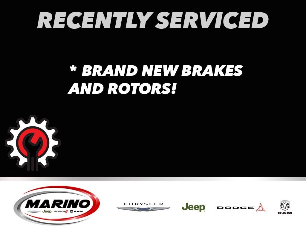 Used 2019 Chevrolet Equinox LT FWD image 2