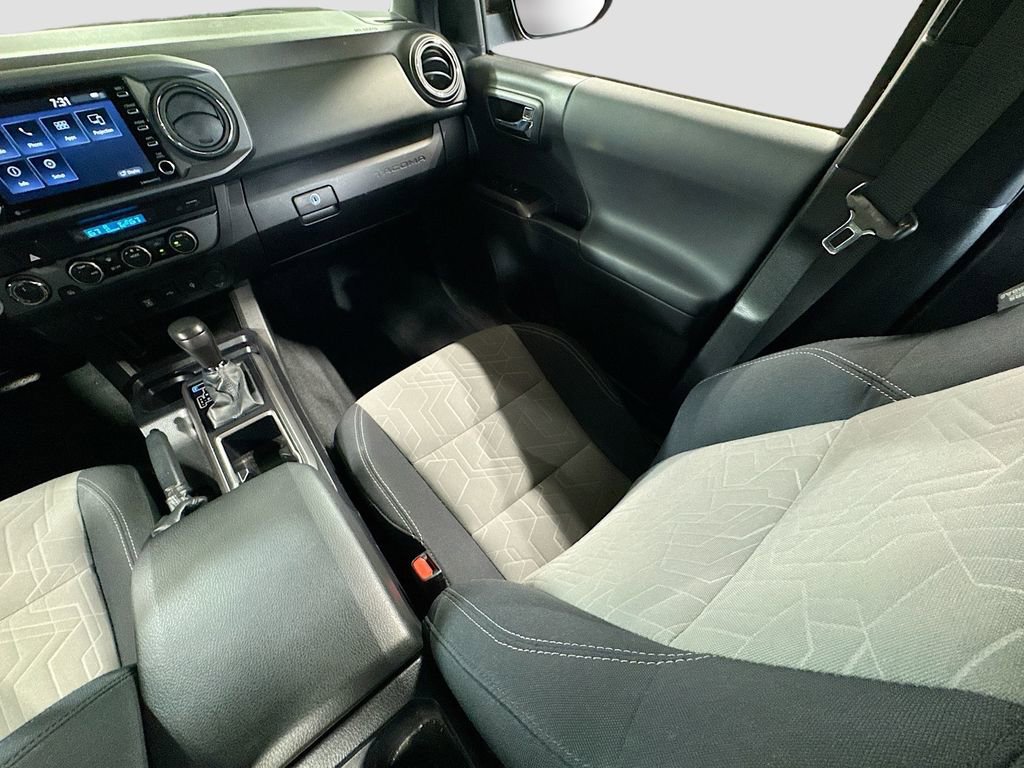 Used 2022 Toyota Tacoma TRD Sport AWD/4WD image 13