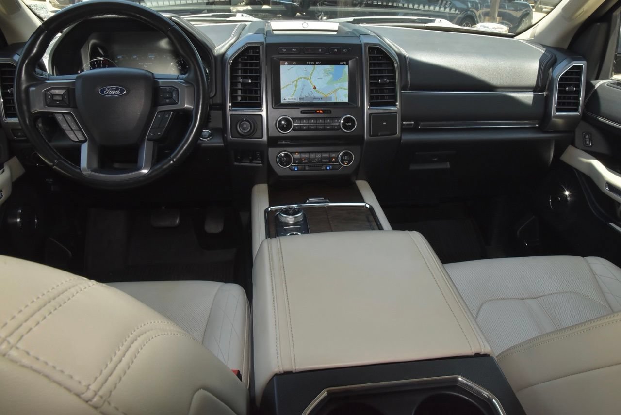 Used 2018 Ford Expedition Max Platinum AWD/4WD image 17