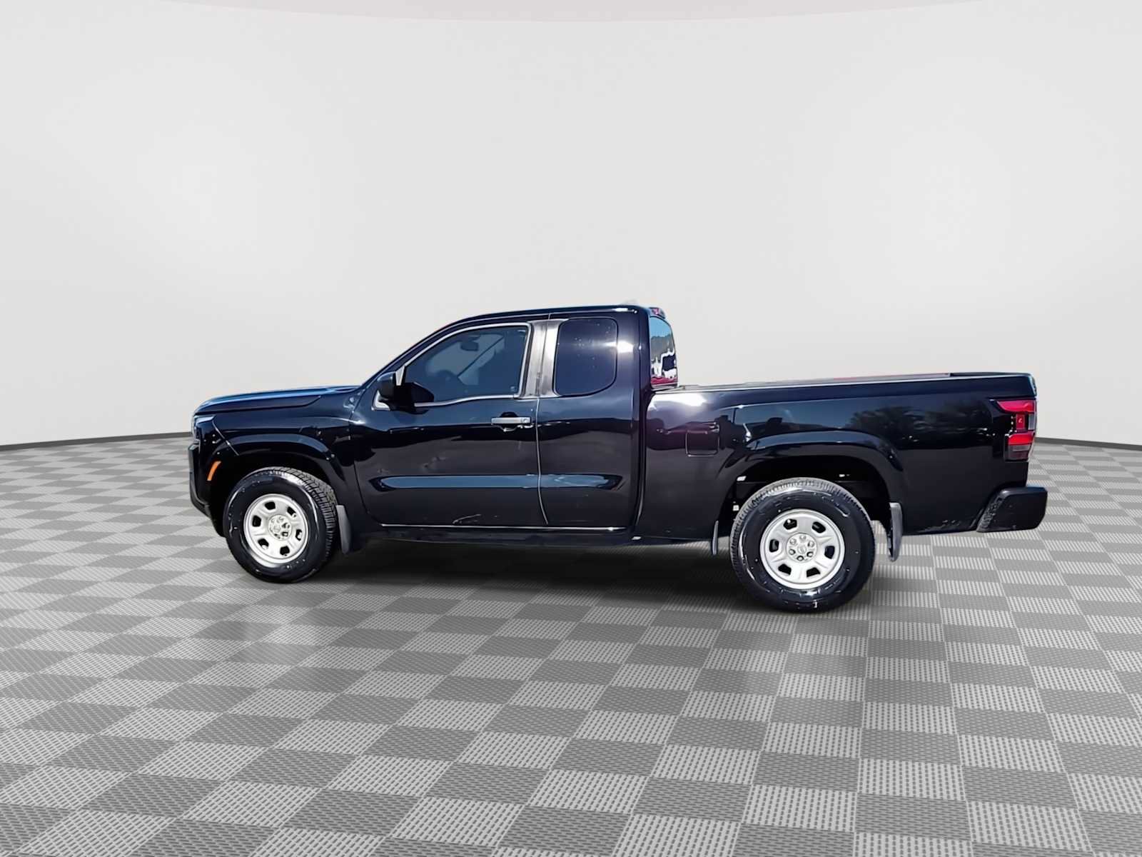 Used 2022 Nissan Frontier S w/ Technology Package image 5