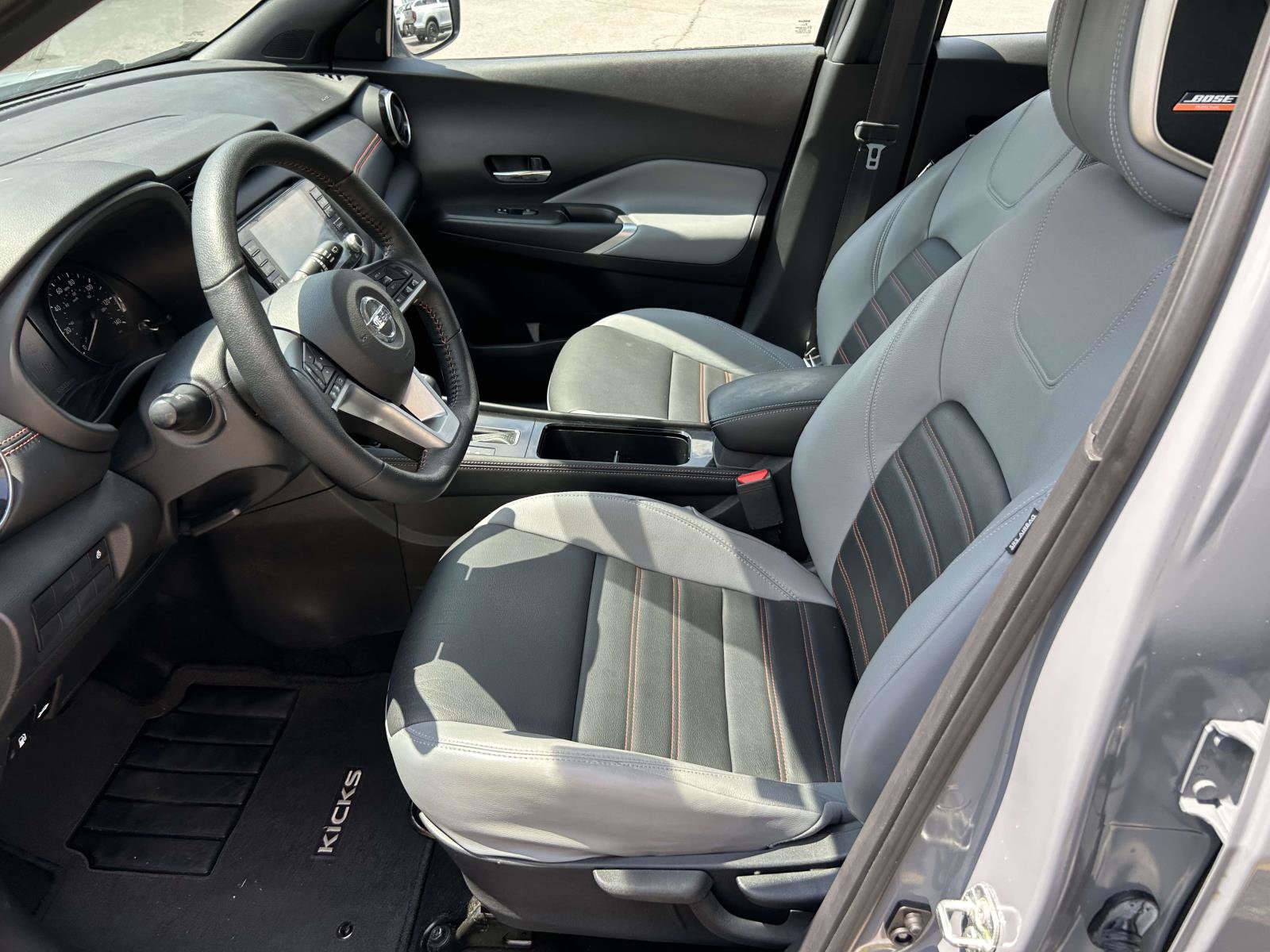 Used 2021 Nissan Kicks SR w/ SR Premium Package FWD image 11