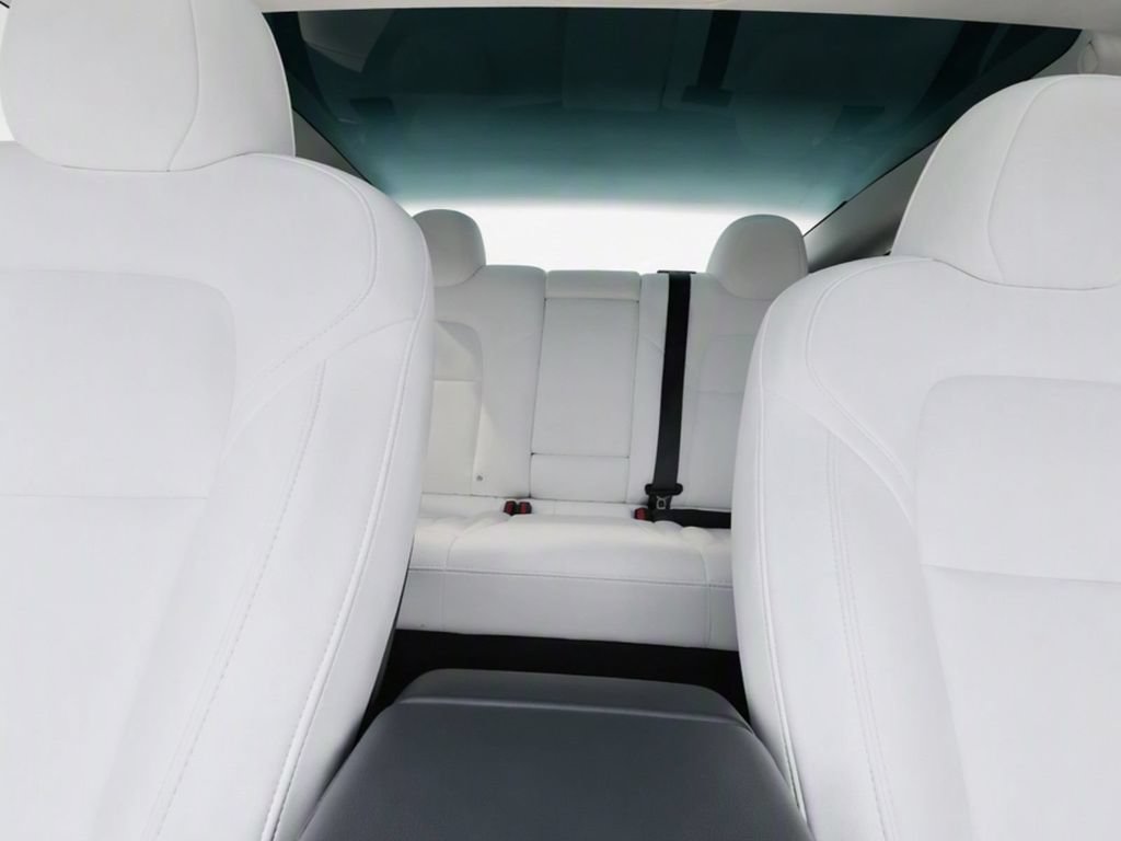 Used 2023 Tesla Model 3 Standard Range RWD image 16