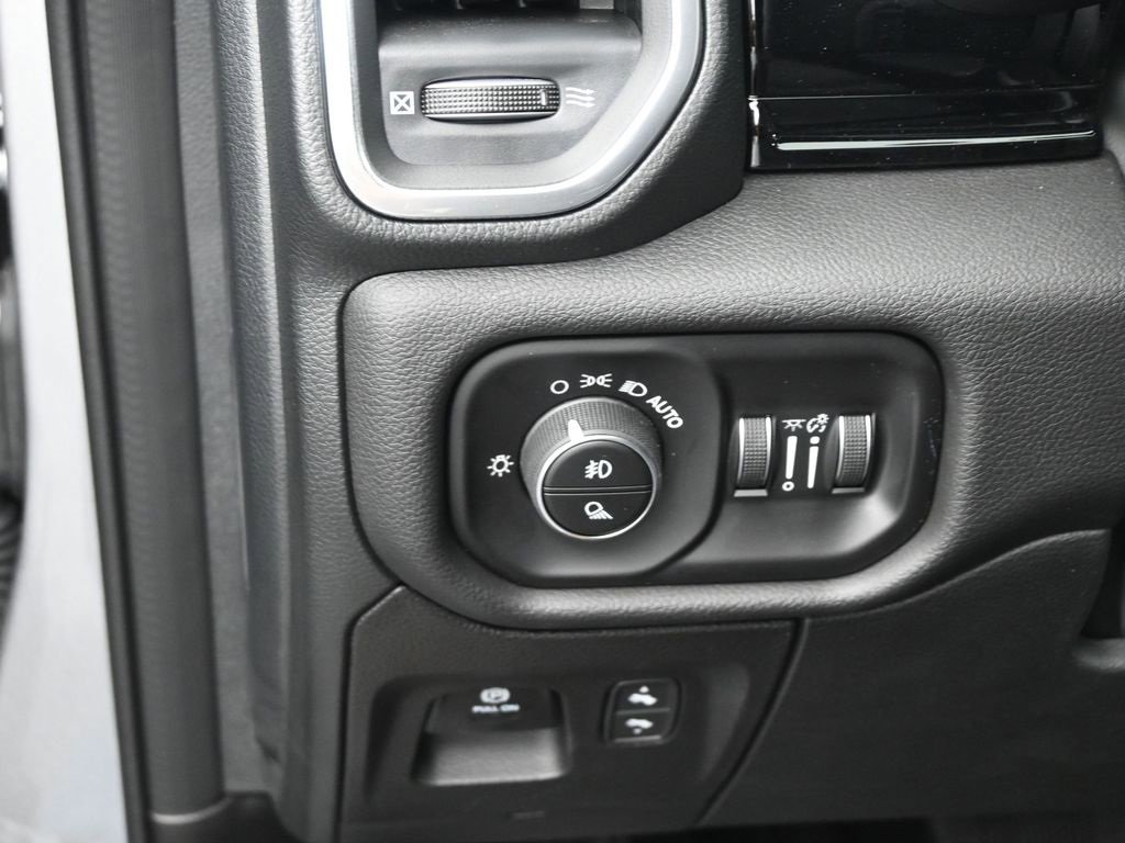 New 2026 RAM 1500 Laramie w/ Night Edition image 18