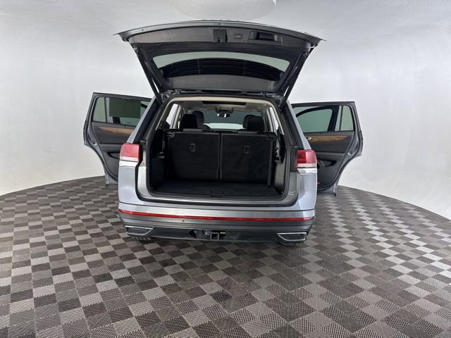 Used 2025 Volkswagen Atlas SE image 15