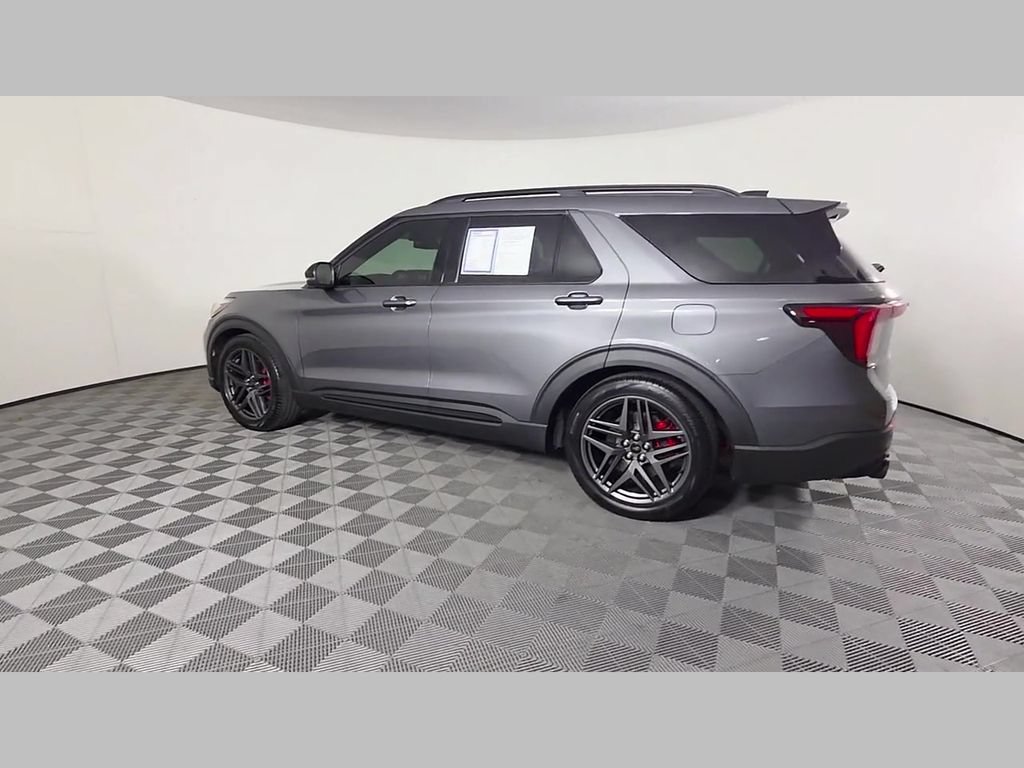 Used 2025 Ford Explorer ST w/ Sun And Sound Package AWD/4WD image 43