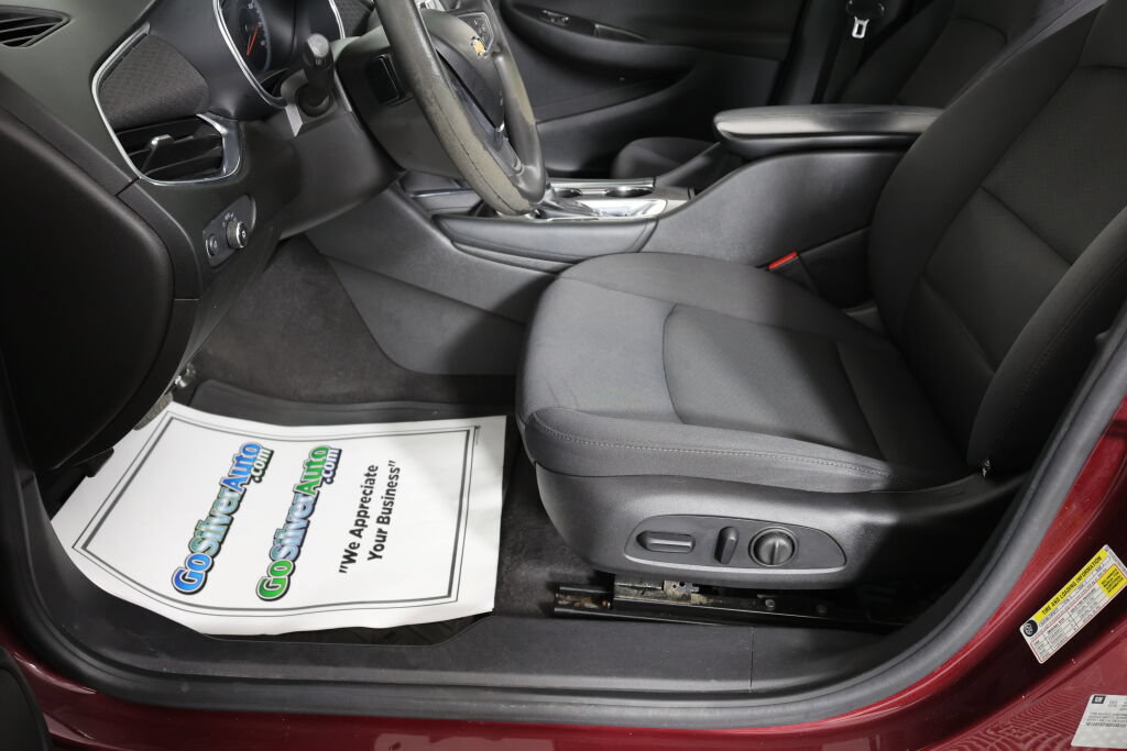 Used 2016 Chevrolet Malibu LT FWD image 13