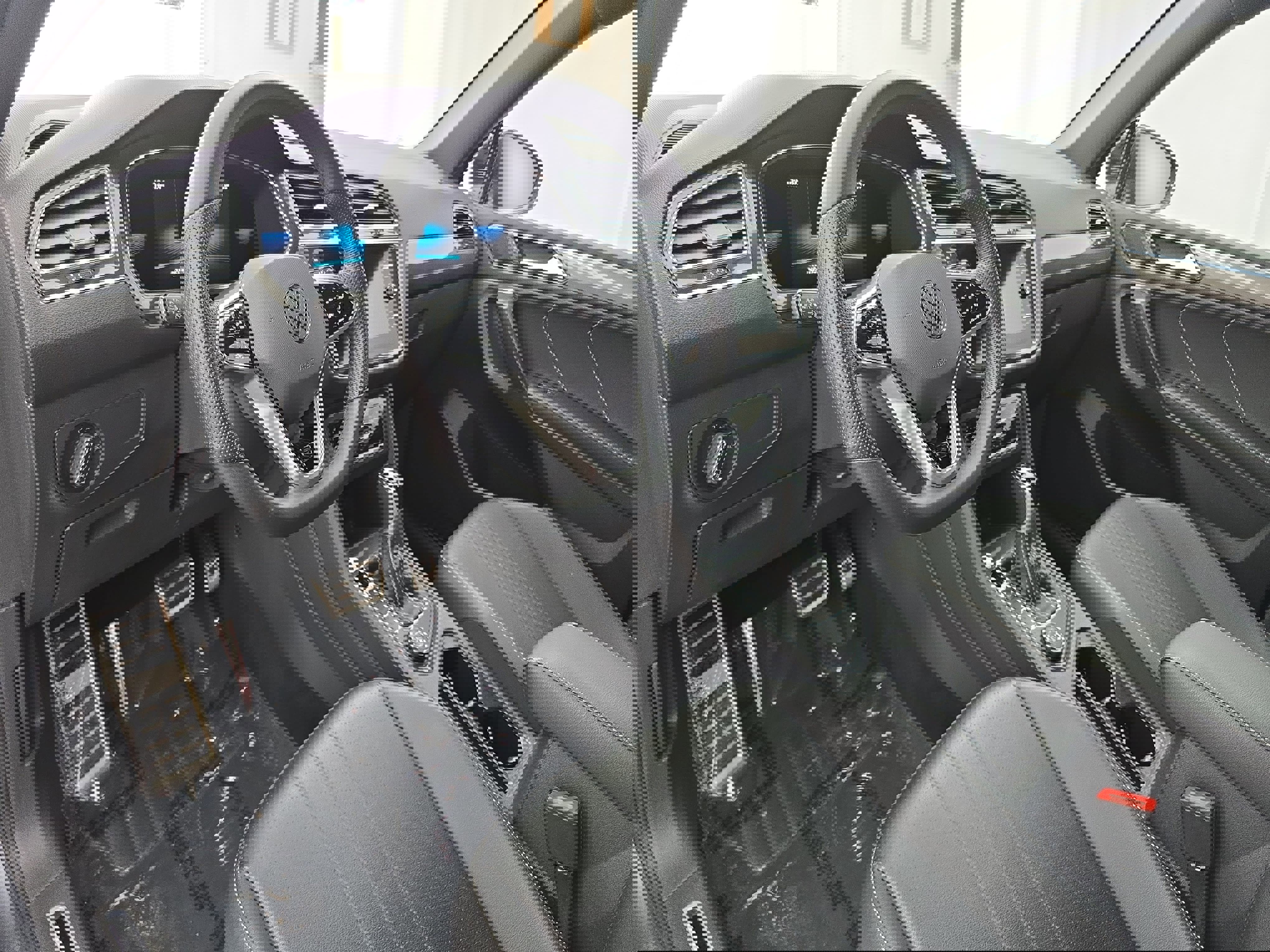 Certified 2022 Volkswagen Tiguan SE R-Line image 16