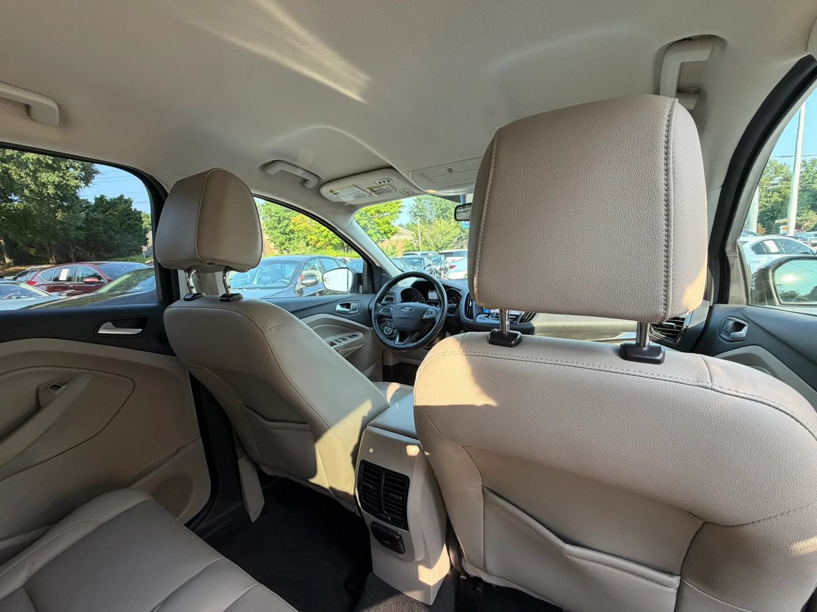 Used 2017 Ford Escape Titanium AWD/4WD image 31