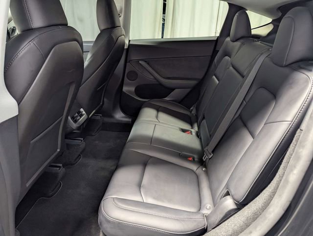Used 2024 Tesla Model Y Performance image 9