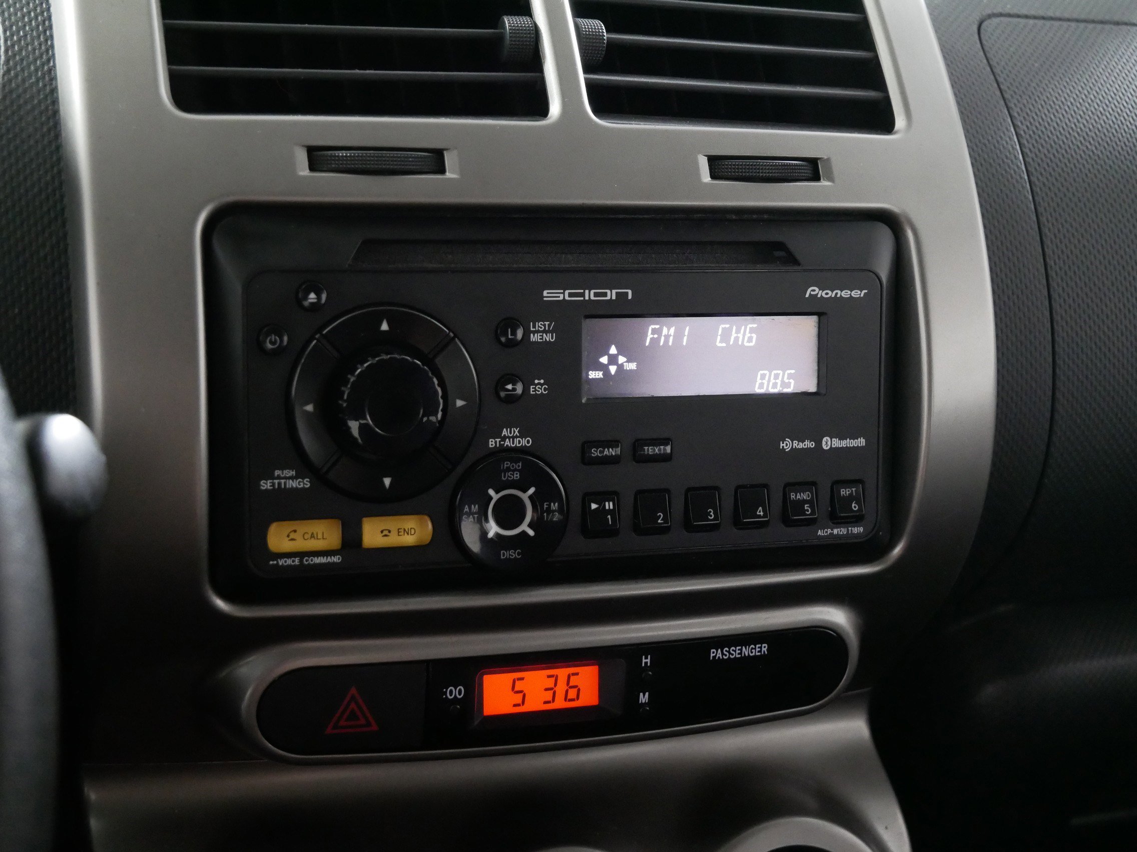 Used 2012 Scion xD image 22