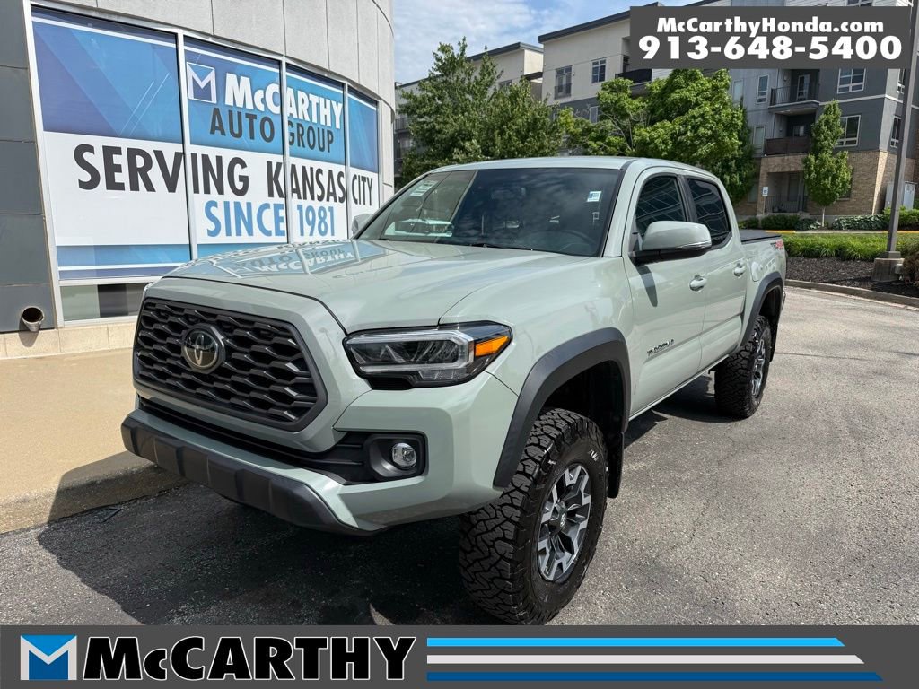 Used 2022 Toyota Tacoma TRD Off-Road AWD/4WD image 1