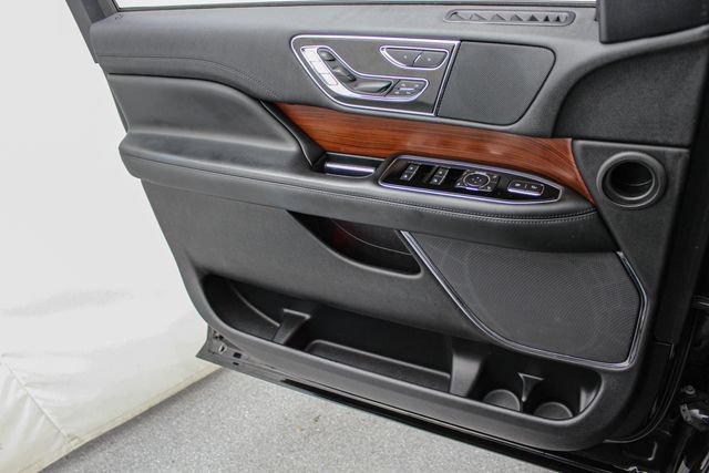 Used 2021 Lincoln Navigator L Reserve AWD/4WD image 16