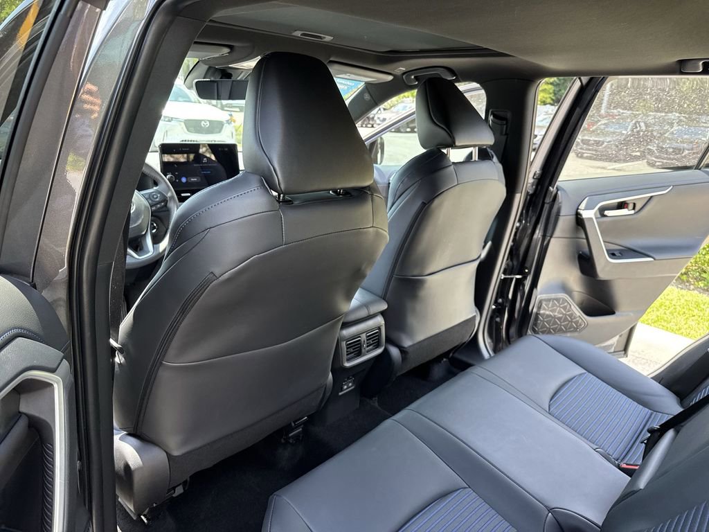 Used 2025 Toyota RAV4 XSE w/ Weather Package AWD/4WD image 34