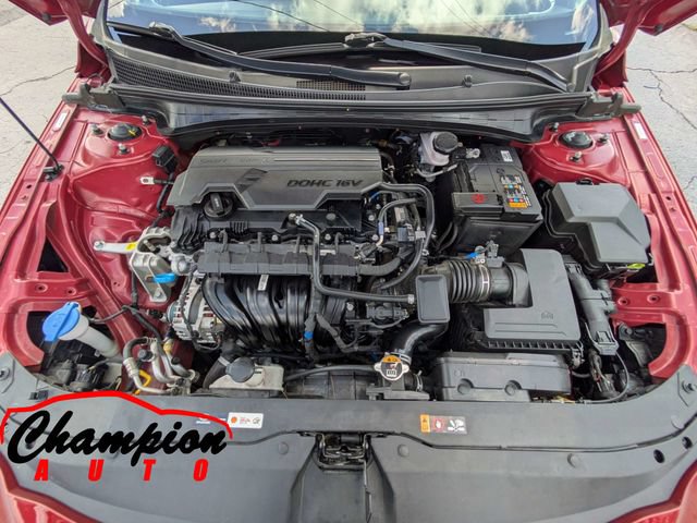 Used 2025 Hyundai Elantra Sport FWD image 15