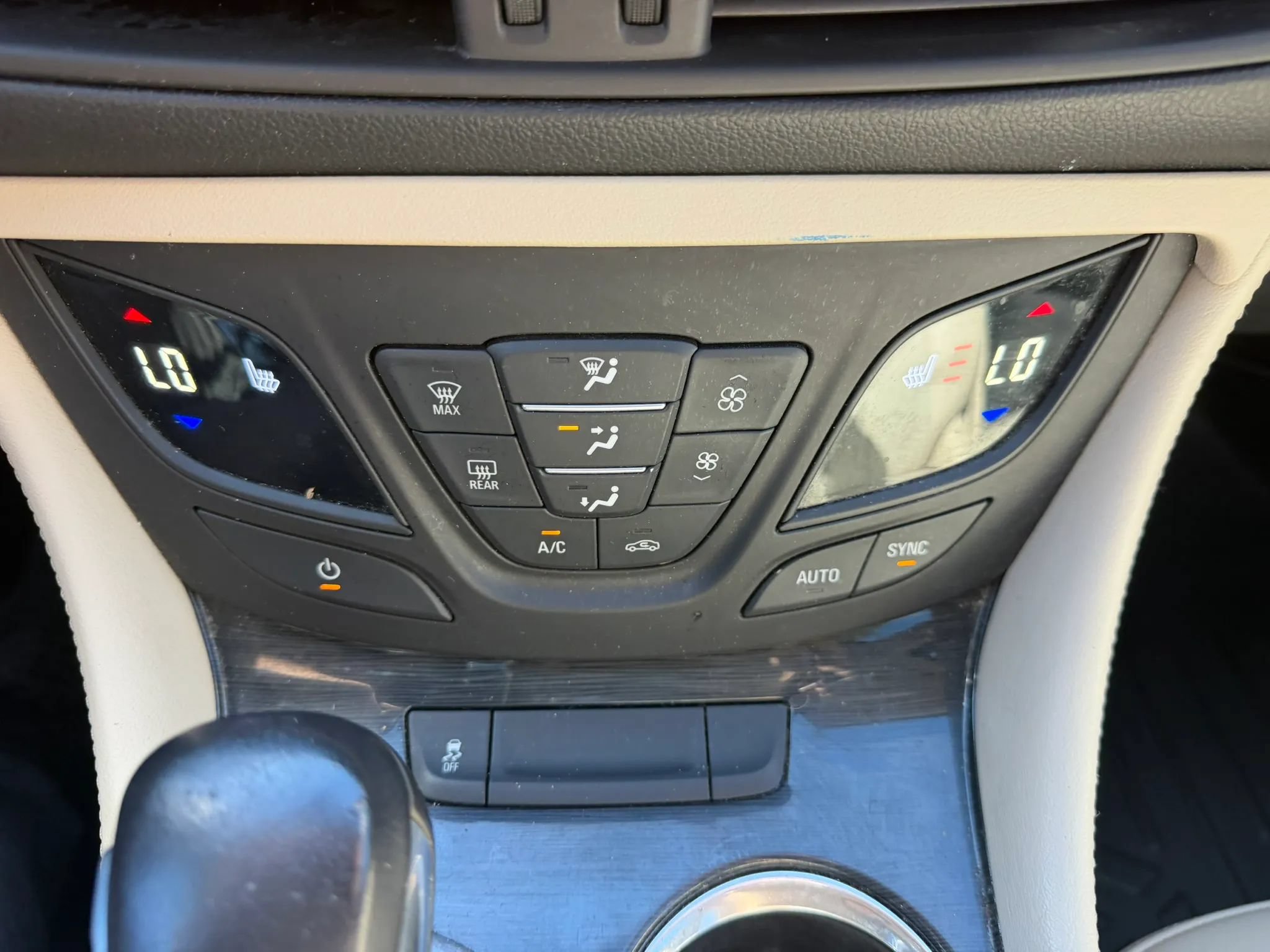 Used 2017 Buick Envision Preferred AWD/4WD image 19