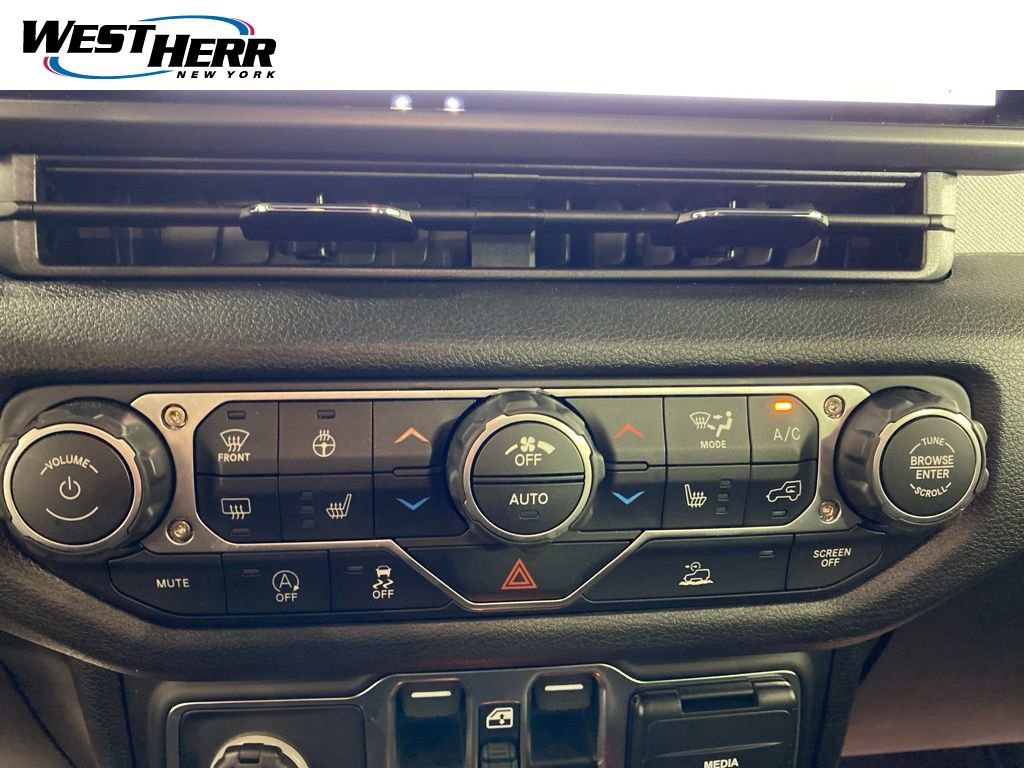 Used 2026 Jeep Wrangler Unlimited Sport AWD/4WD image 5