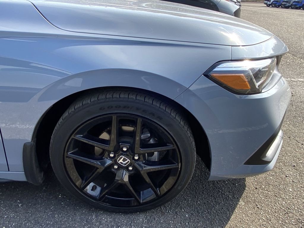 Used 2022 Honda Civic Sport image 2