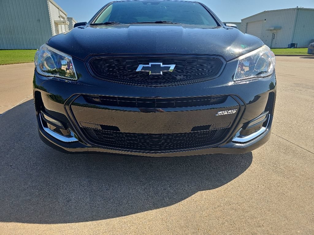 Used 2017 Chevrolet SS RWD image 9