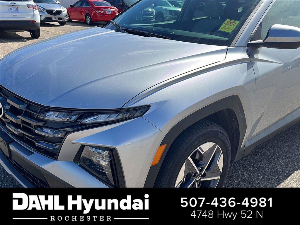 Certified 2025 Hyundai Tucson SEL AWD/4WD image 1