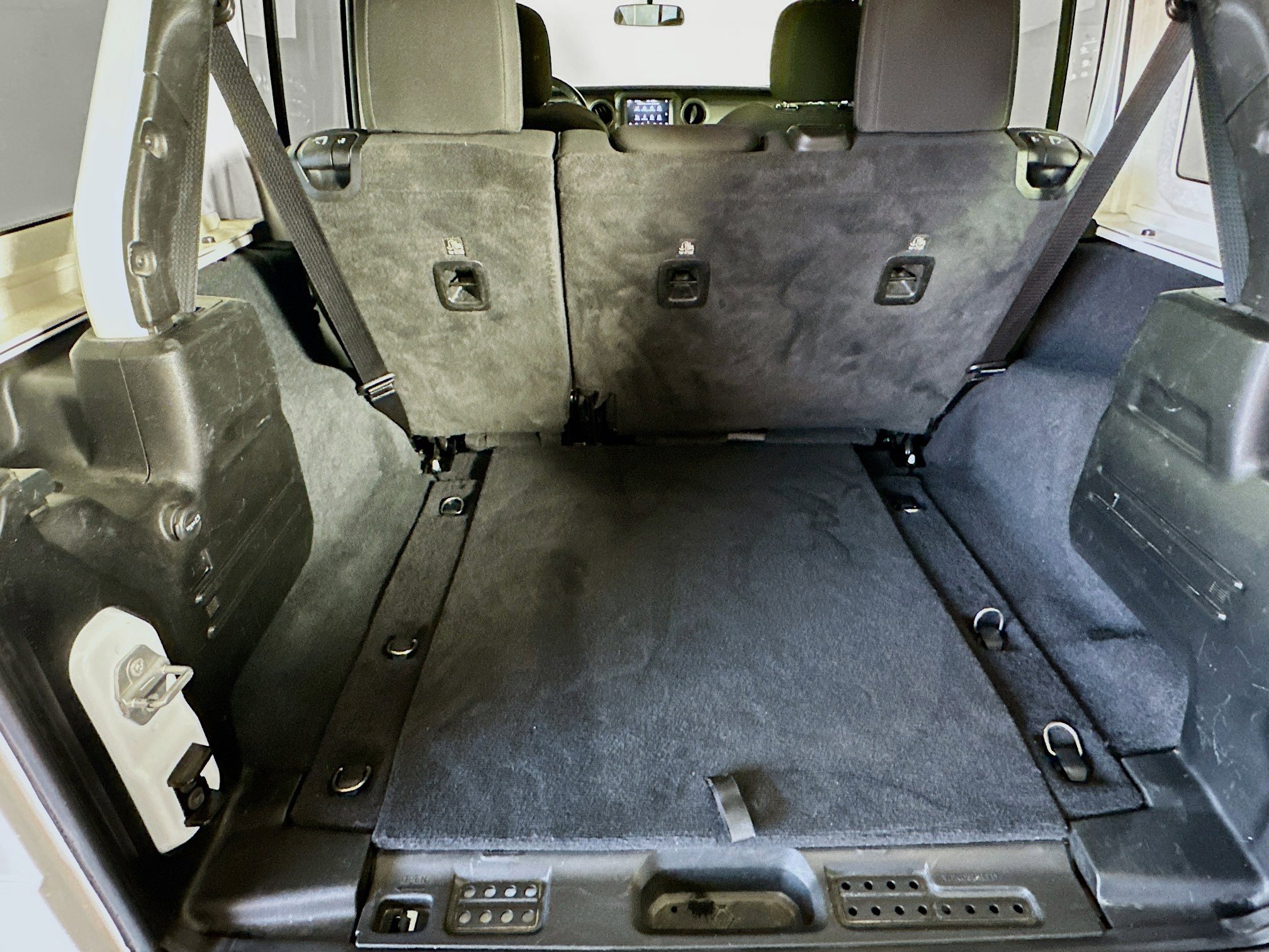 Used 2022 Jeep Wrangler Sport S image 27