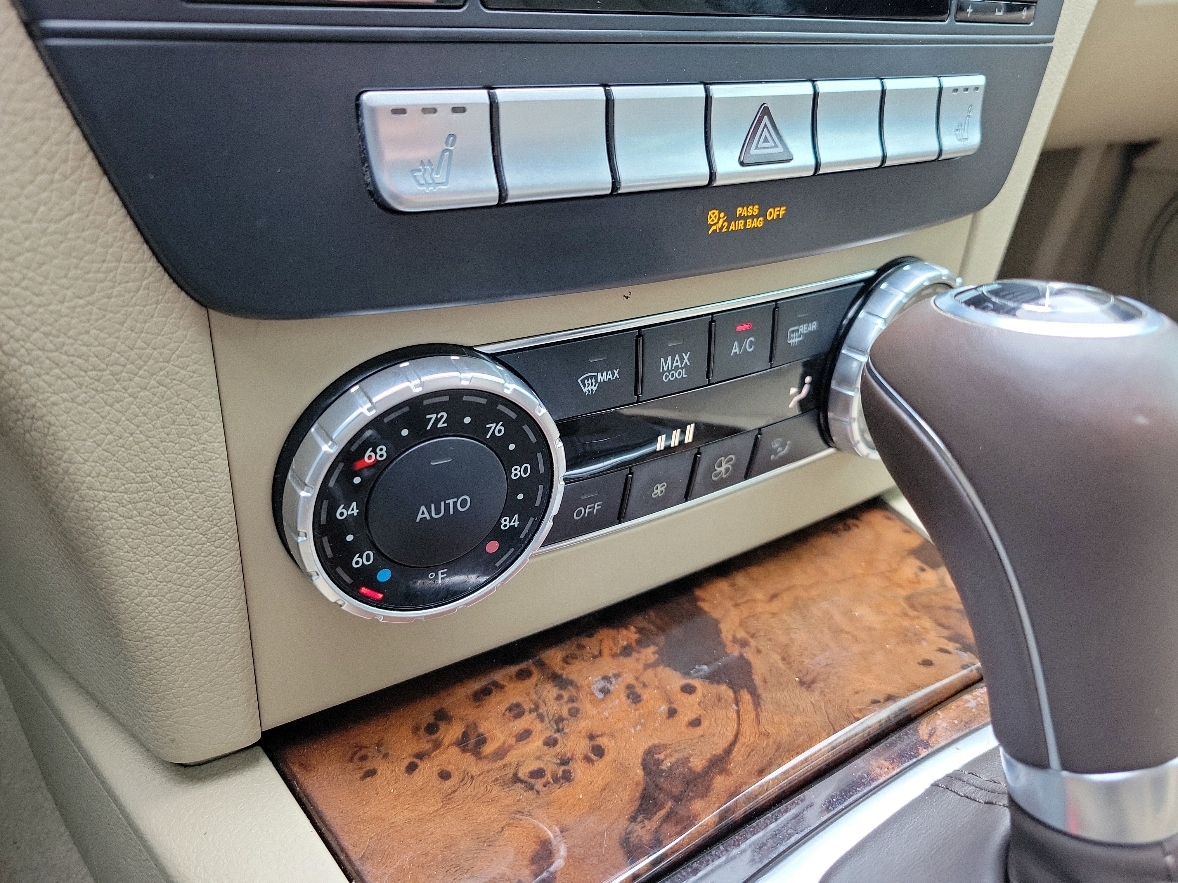 Used 2013 Mercedes-Benz C 250 Sedan image 32