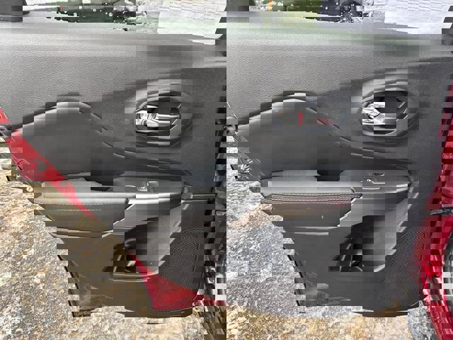 Used 2020 Jeep Cherokee Latitude Plus image 12