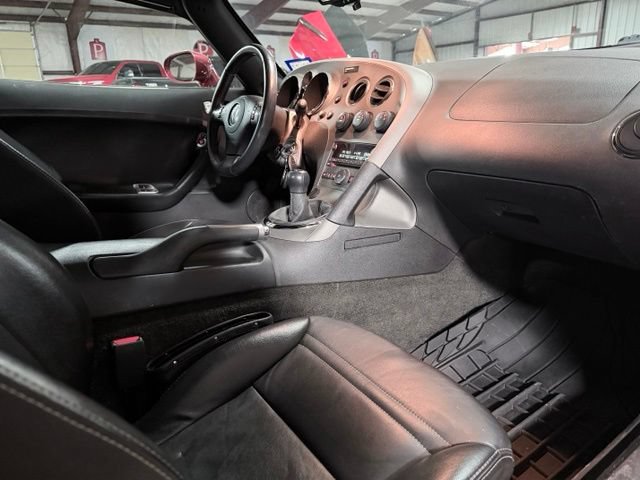 Used 2009 Pontiac Solstice GXP w/ Premium Package RWD image 19