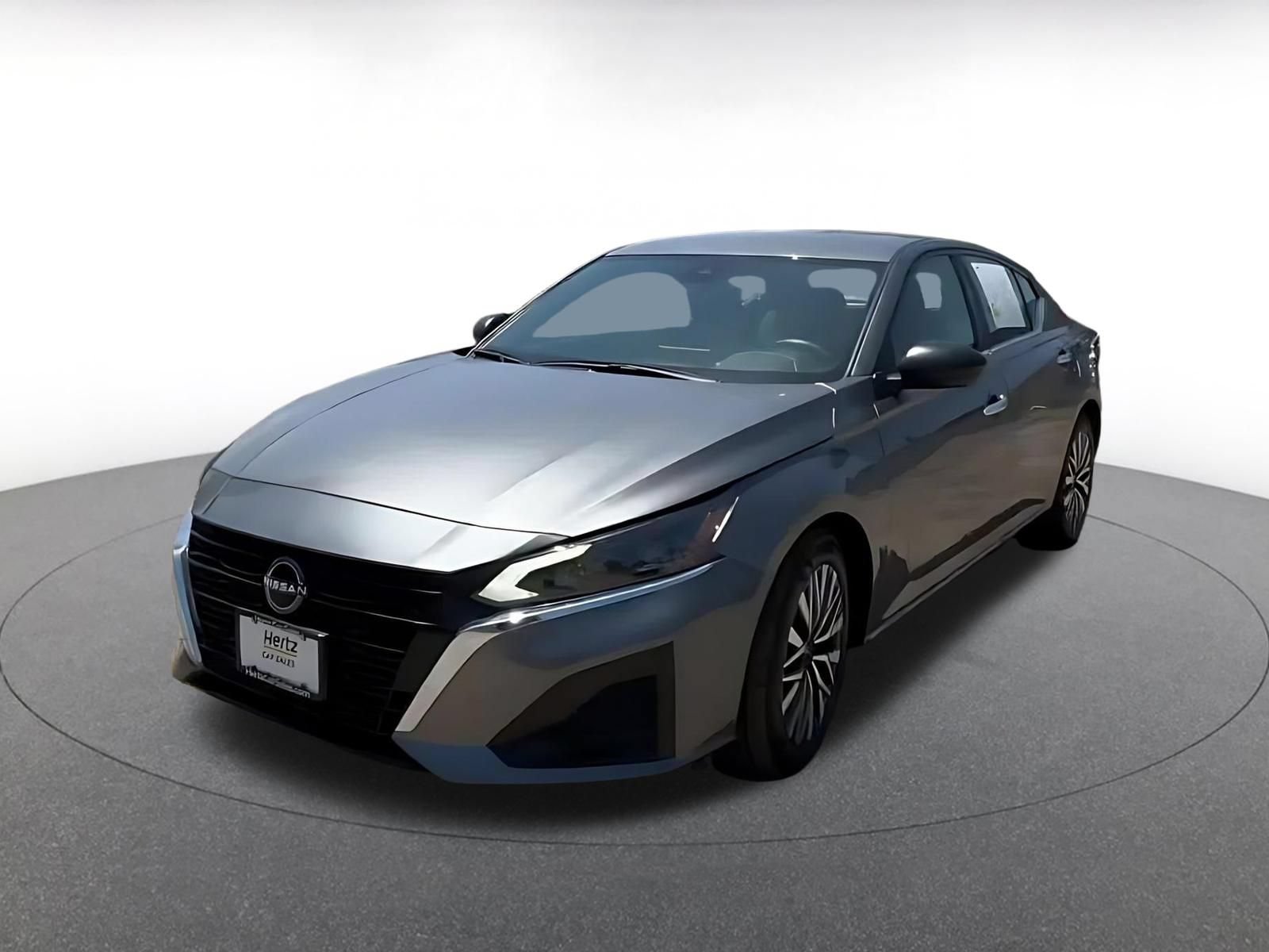Used 2025 Nissan Altima 2.5 SV FWD image 6