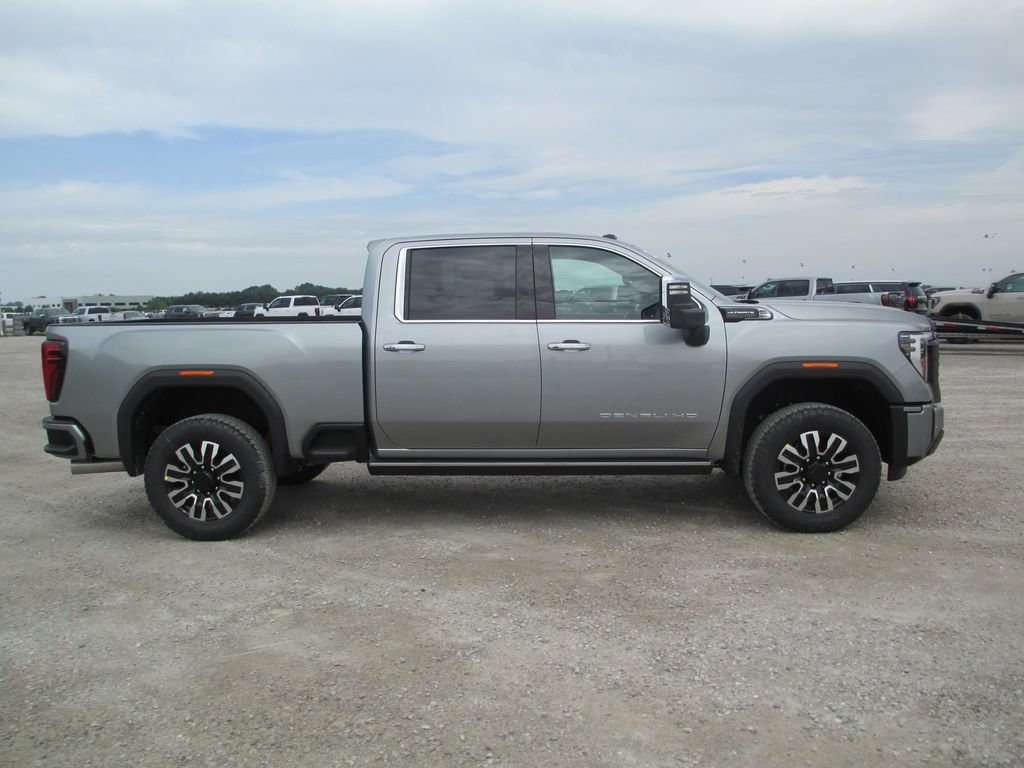 New 2026 GMC Sierra 2500 Denali Ultimate AWD/4WD image 3