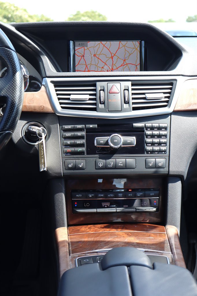Used 2013 Mercedes-Benz E 350 BlueTEC Sedan image 13