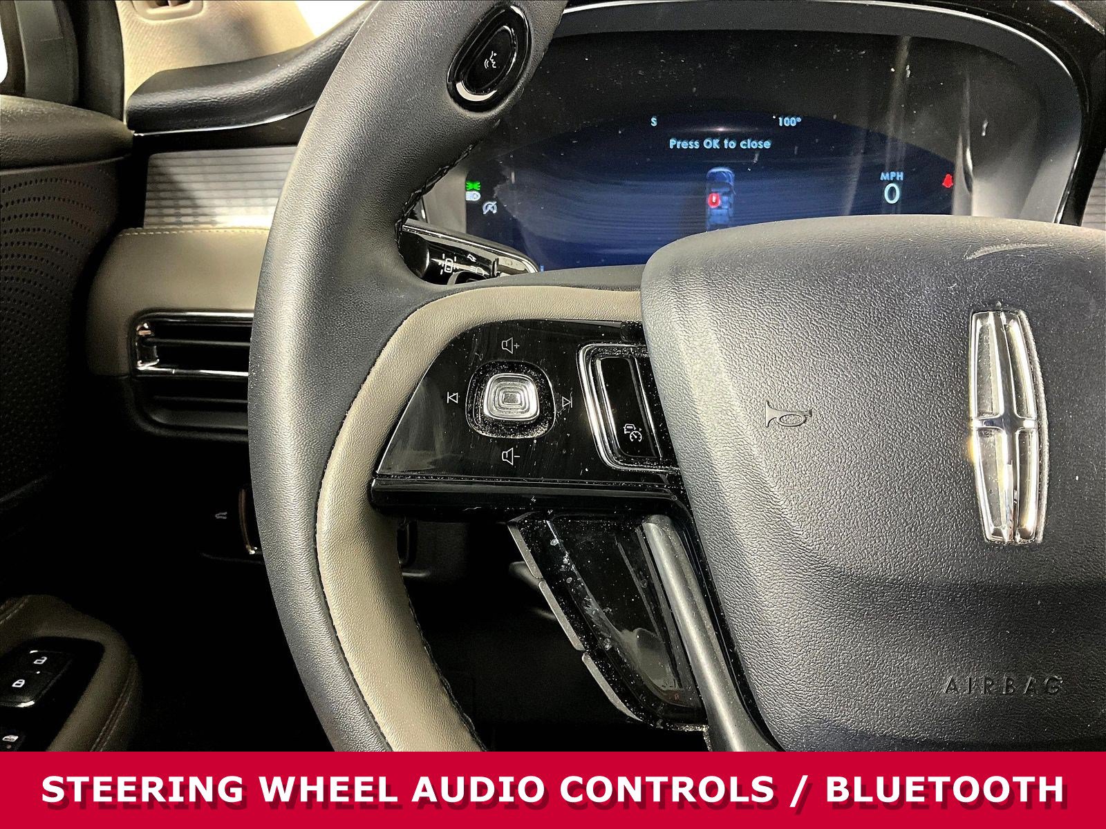 Used 2024 Lincoln Corsair FWD image 11