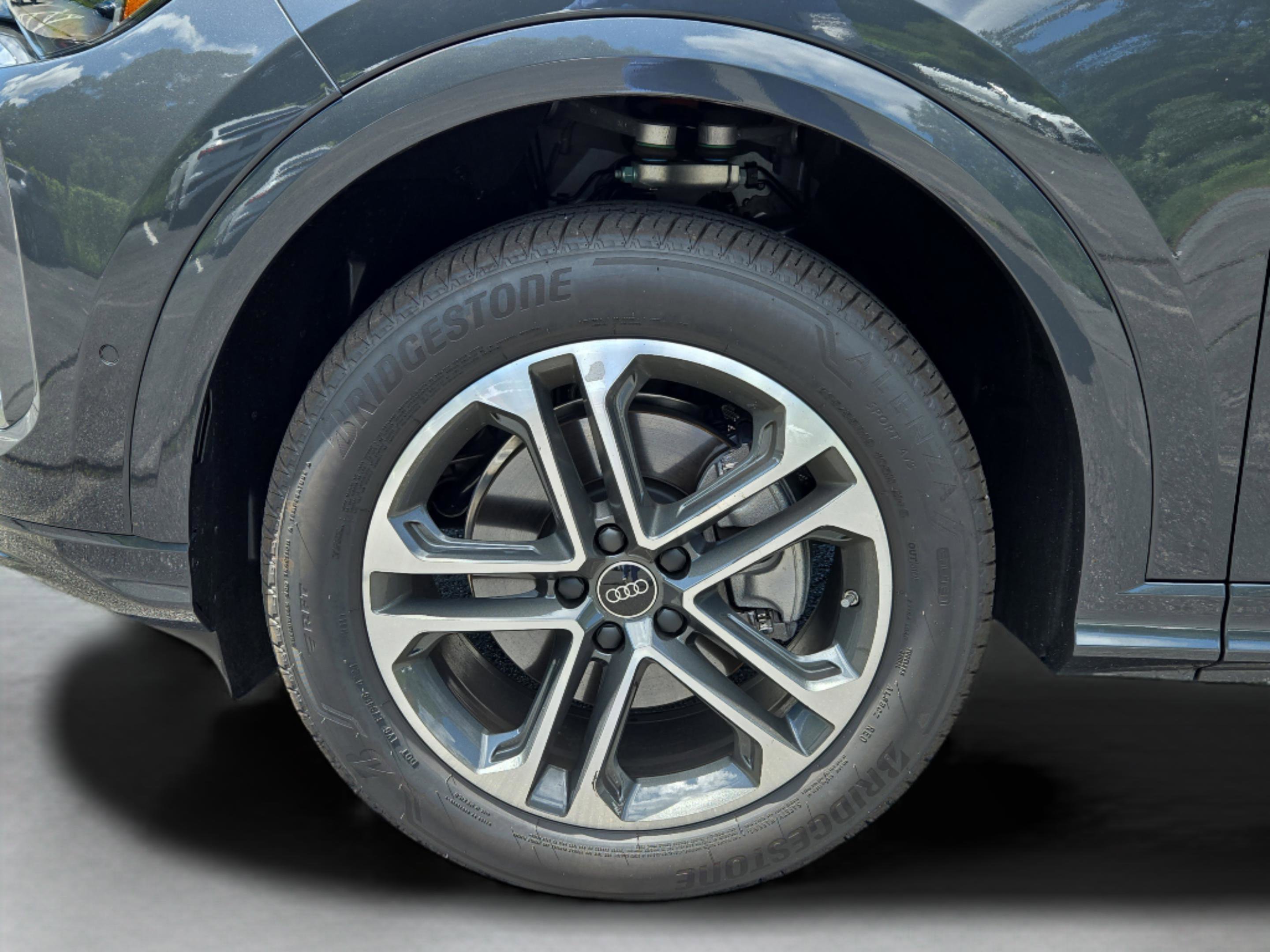 New 2025 Audi Q5 Premium w/ Convenience Package image 29