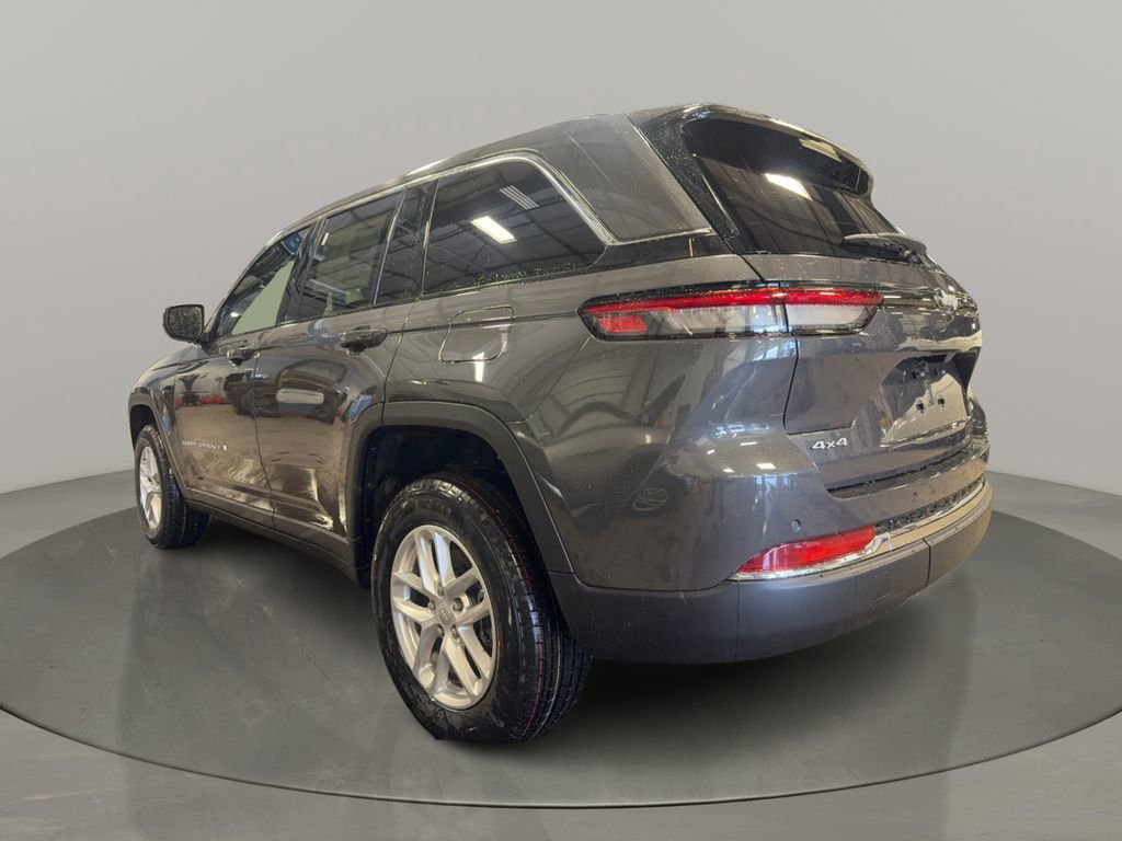 New 2025 Jeep Grand Cherokee Laredo X w/ Luxury Tech Group I image 7
