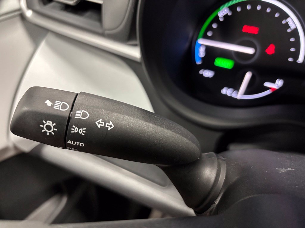 Used 2026 Toyota Sienna LE FWD image 21