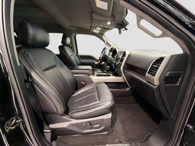 Used 2019 Ford F150 Lariat w/ Trailer Tow Package image 22