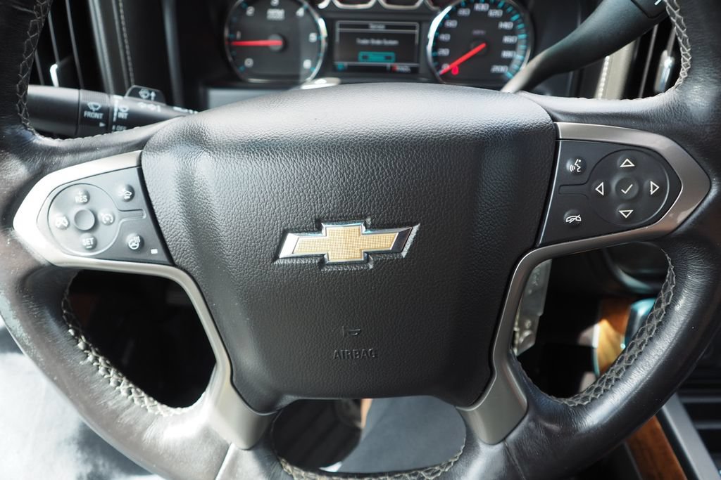Used 2017 Chevrolet Silverado 1500 High Country AWD/4WD image 29