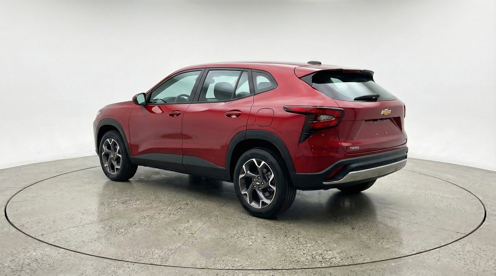 Used 2025 Chevrolet Trax LT w/ LT Convenience Package image 6