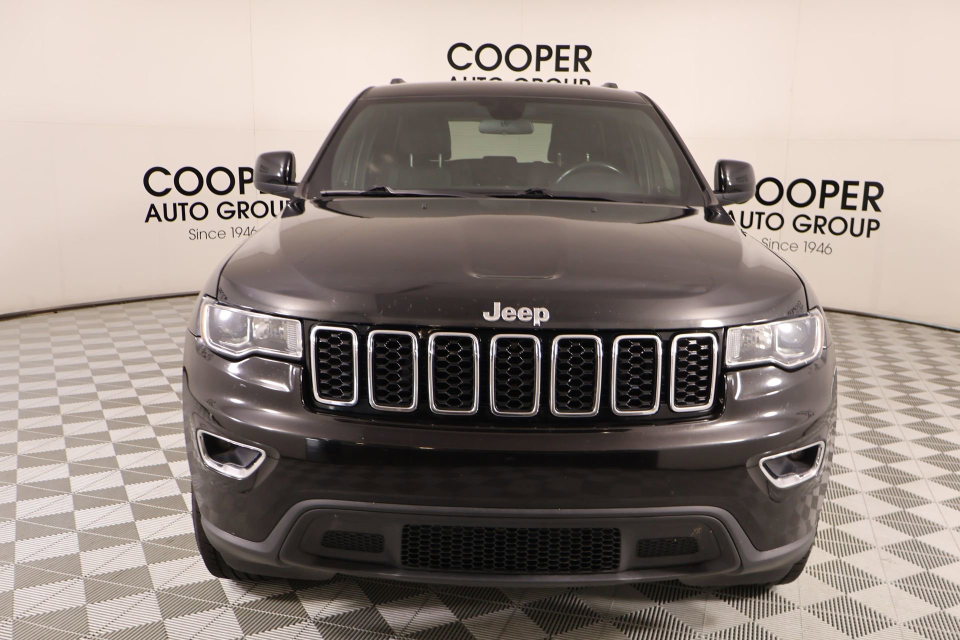 Used 2021 Jeep Grand Cherokee Laredo image 8